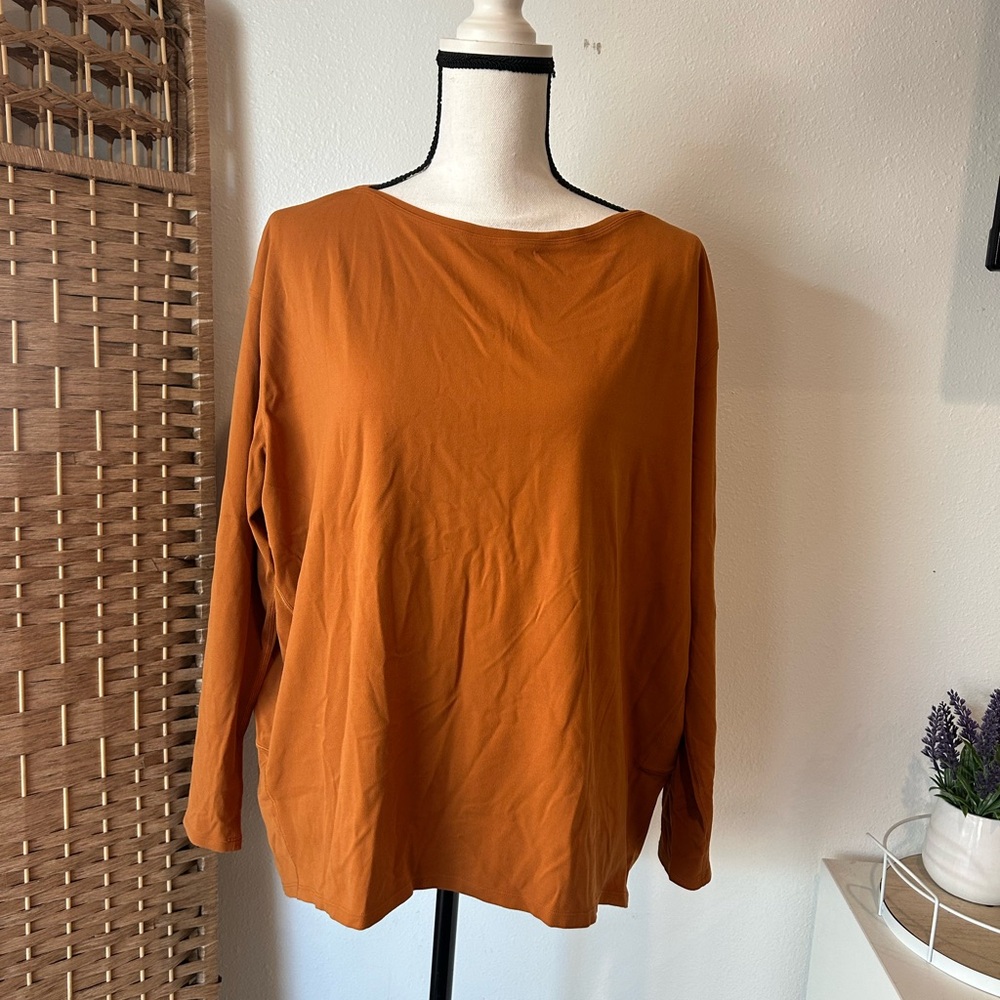 Lululemon Women's Orange Long Sleeve Top